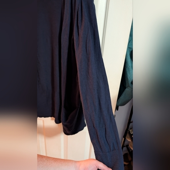 Croft And Barrow Women's Cardigan Size L Navy (EUC) - Picture 7 of 12